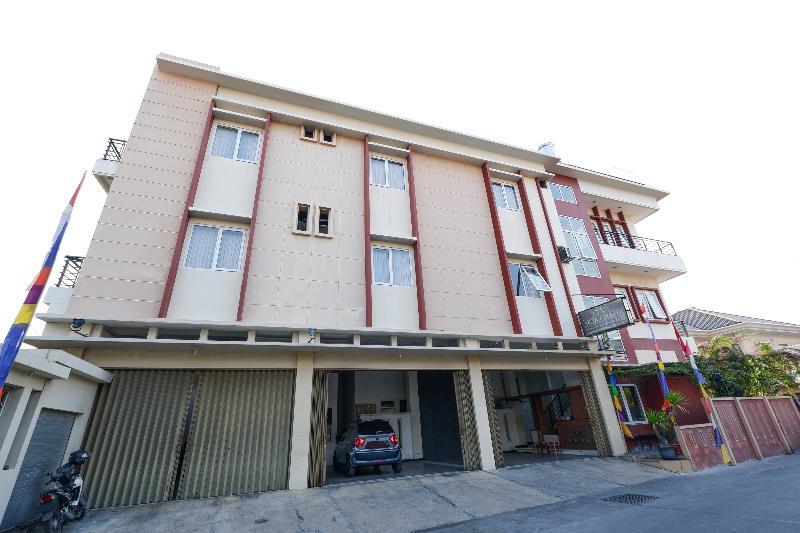 Hotel Arya Graha Semarang Exterior foto