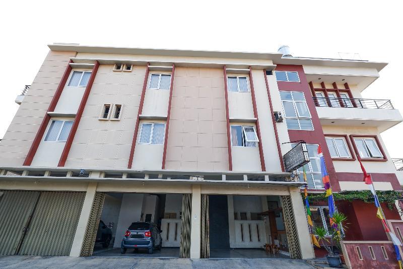 Hotel Arya Graha Semarang Exterior foto