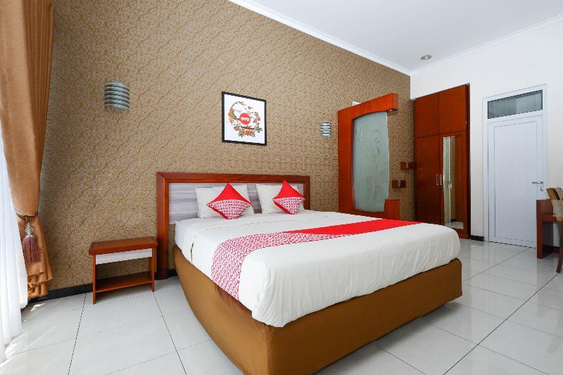 Hotel Arya Graha Semarang Exterior foto