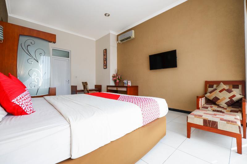 Hotel Arya Graha Semarang Exterior foto