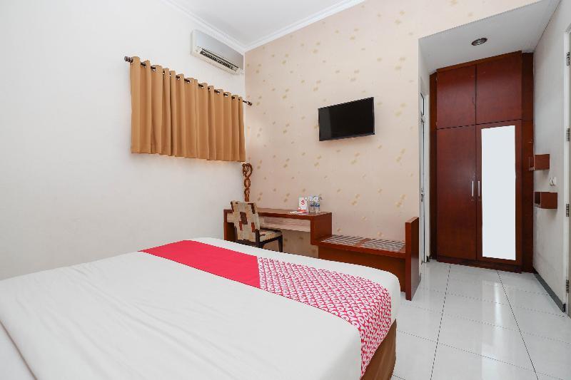 Hotel Arya Graha Semarang Exterior foto