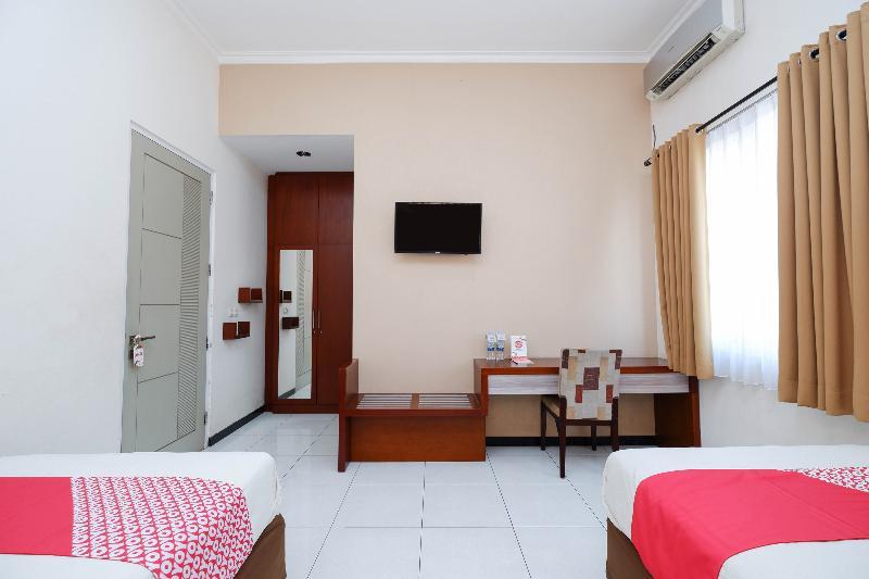 Hotel Arya Graha Semarang Exterior foto