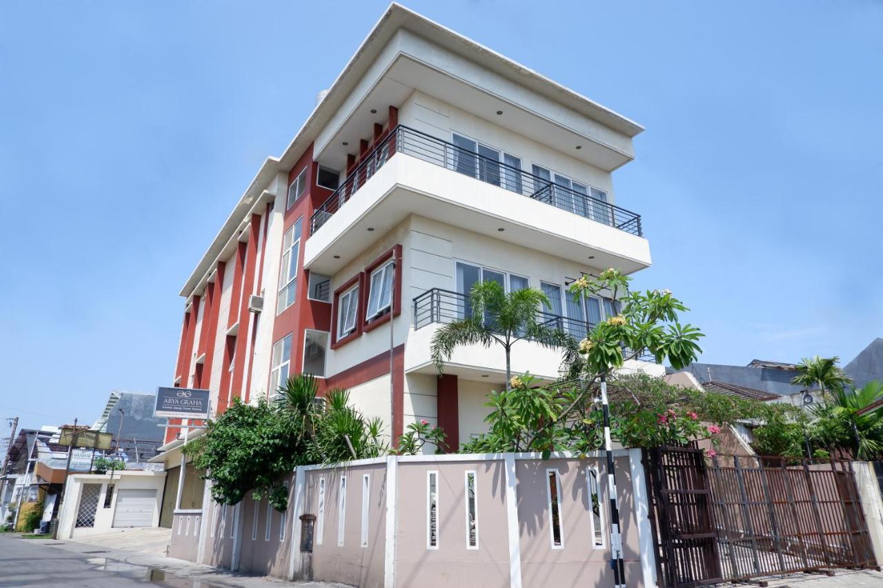 Hotel Arya Graha Semarang Exterior foto