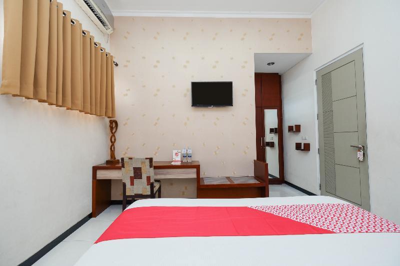 Hotel Arya Graha Semarang Exterior foto